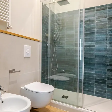 Apartment Design And Comfort In Isola In The Heart Of *