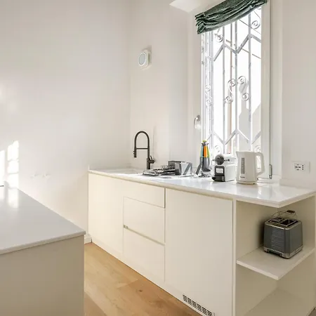 Design And Comfort In Isola In The Heart Of Milan